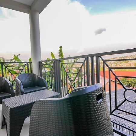 Ultra Modern Apartment In Nyarutarama Kigali Buitenkant foto
