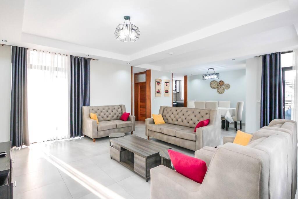 Ultra Modern Apartment In Nyarutarama Kigali Buitenkant foto