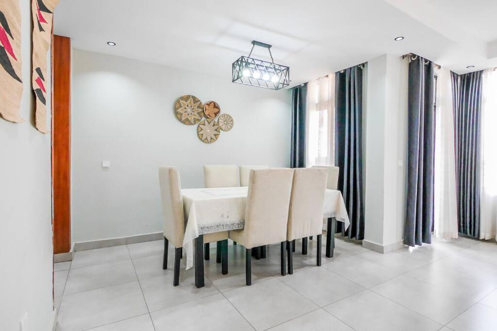 Ultra Modern Apartment In Nyarutarama Kigali Buitenkant foto