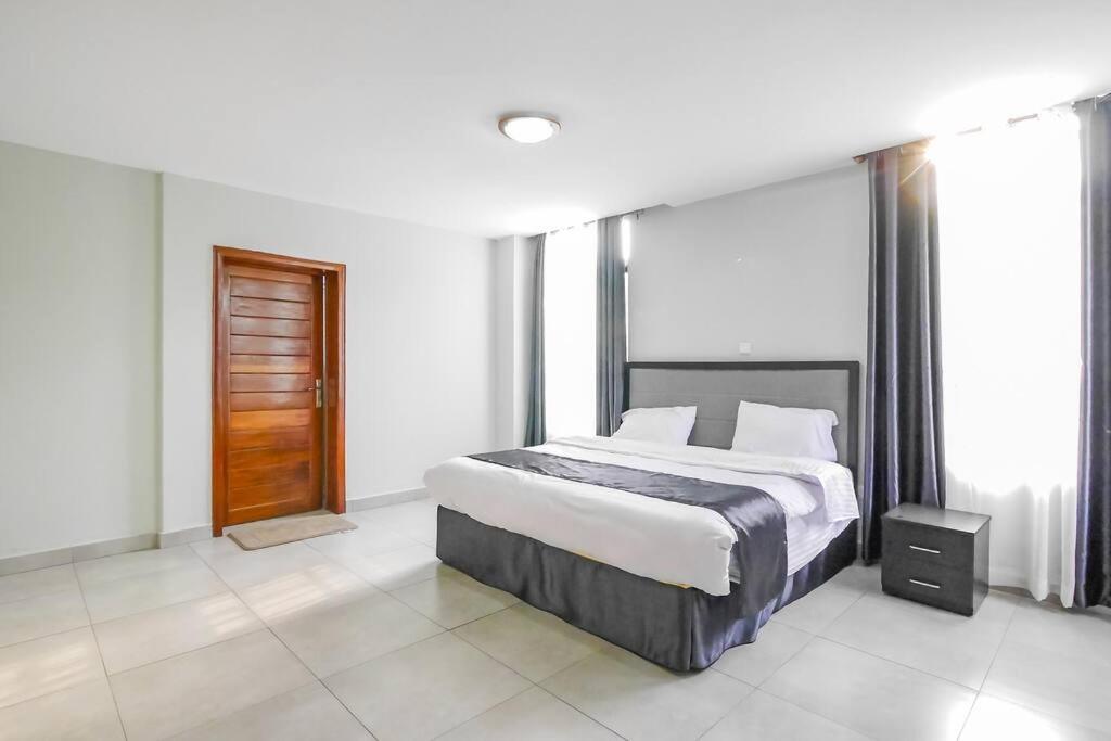Ultra Modern Apartment In Nyarutarama Kigali Buitenkant foto