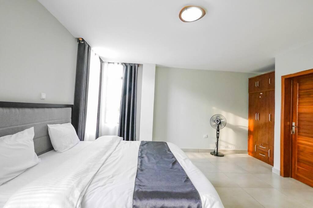 Ultra Modern Apartment In Nyarutarama Kigali Buitenkant foto