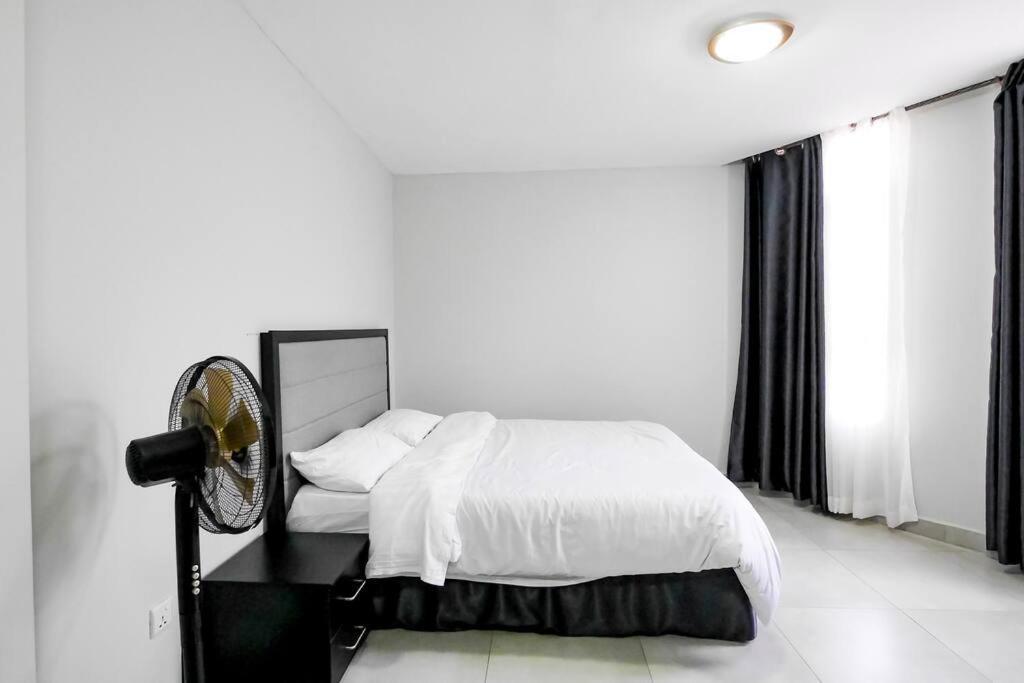Ultra Modern Apartment In Nyarutarama Kigali Buitenkant foto